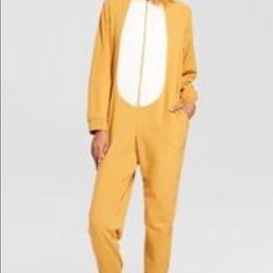 Lion onesie with paws